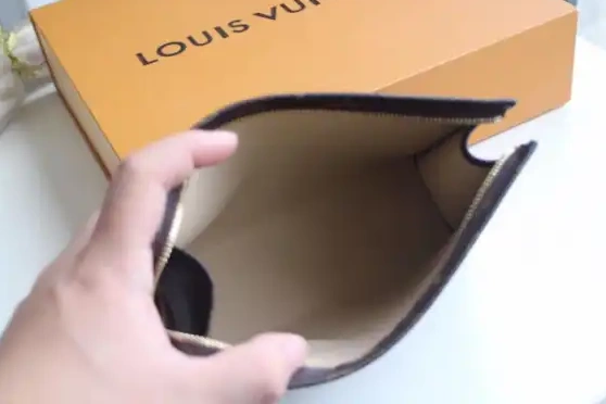 Affordable LOUIS TOILETRY VUITTON 19 POUCH 0706